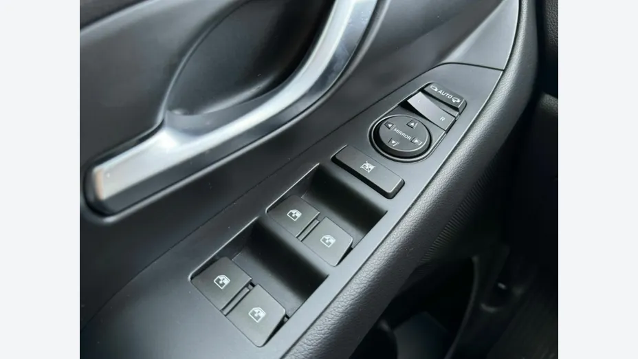 HYUNDAI i30 i30 1.0 T-GDI Smart