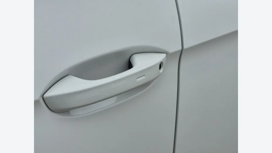 VOLKSWAGEN Passat -