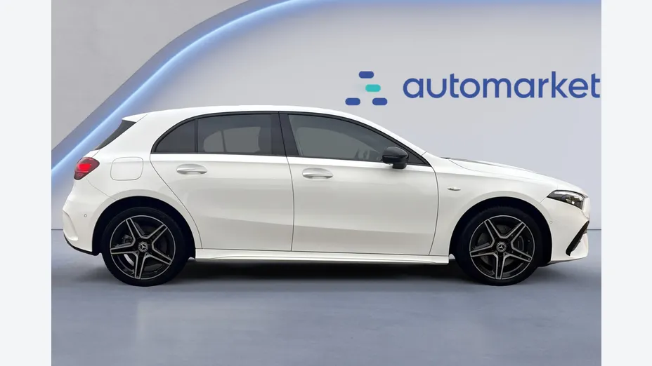 MERCEDES-BENZ A Klasa A 250 e PHEV AMG Line 8G-DCT