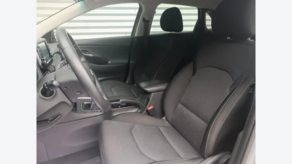 HYUNDAI i30 i30 1.5 T-GDI 48V Smart