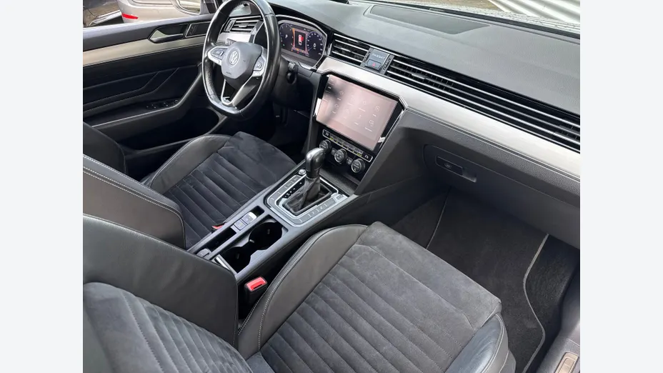 VOLKSWAGEN Passat Passat 2.0 TDI Elegance DSG