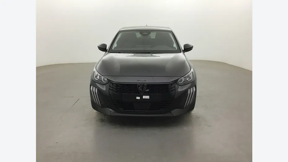 PEUGEOT 208 -