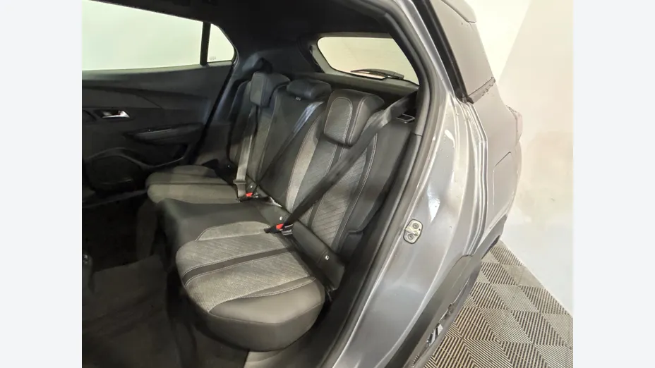 PEUGEOT 2008 -