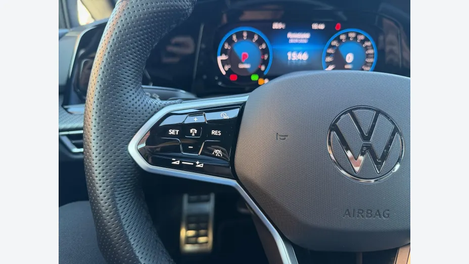 VOLKSWAGEN Golf Golf VIII 1.5 eTSI R-Line DSG