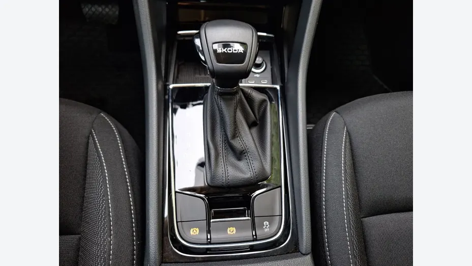 SKODA Karoq Karoq 1.5 TSI ACT Selection DSG