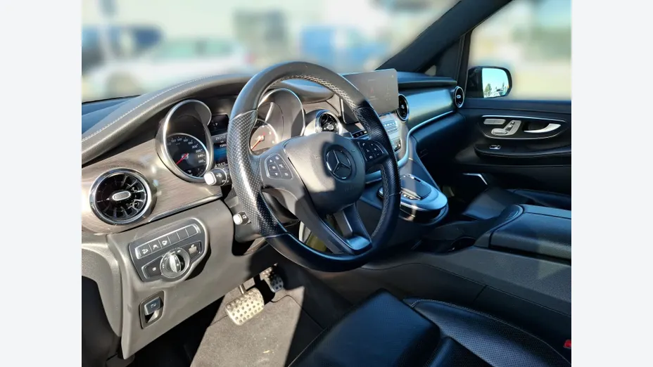 MERCEDES-BENZ V Klasa V 300 d 4-Matic Exclusive 9G-Tronic (długi)