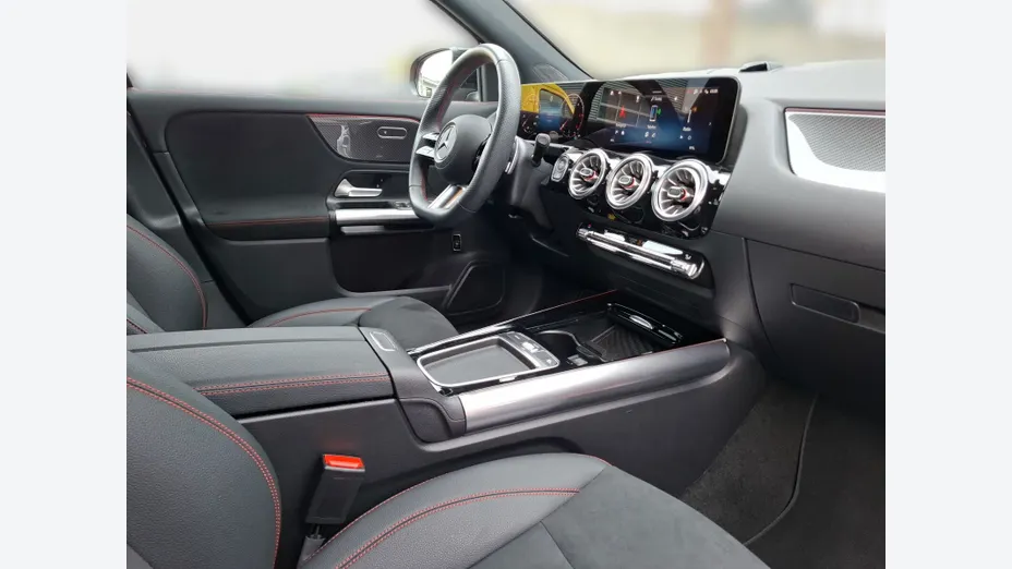 MERCEDES-BENZ GLA GLA 220 d 4-Matic AMG Line 8G-DCT