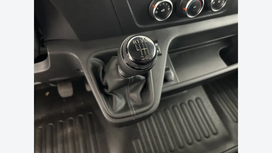 RENAULT Master -