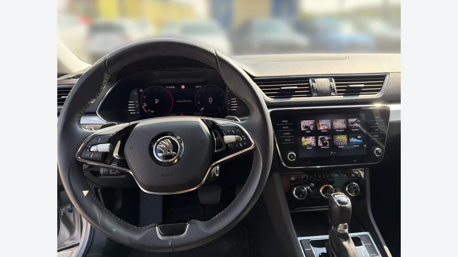 SKODA Superb Superb 2.0 TDI SCR Ambition DSG