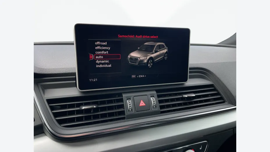AUDI Q5 -