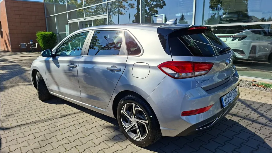 HYUNDAI i30 -