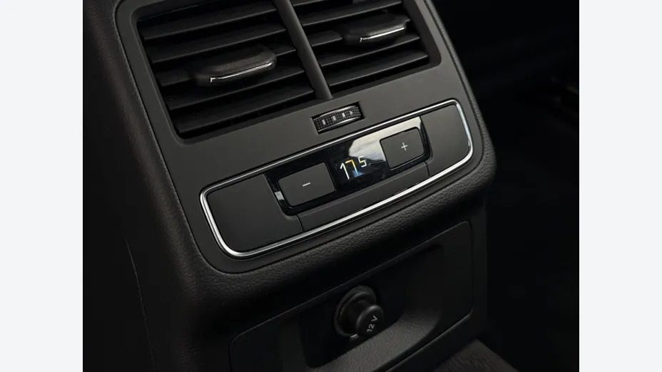 AUDI A4 A4 35 TFSI mHEV S Line S tronic