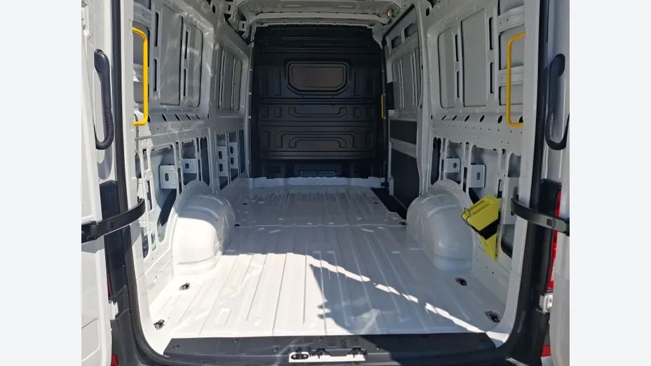 VOLKSWAGEN Crafter Crafter 35 BiTDI (11,3m3) Nowy