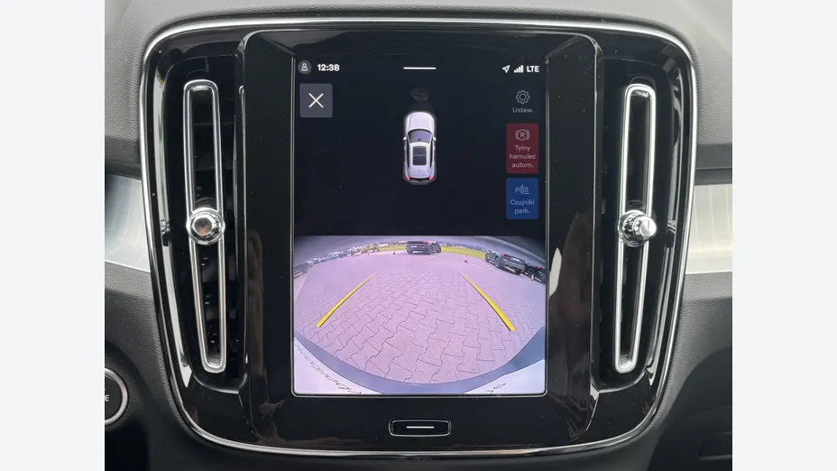 VOLVO XC40 XC40 B3 Plus Dark aut
