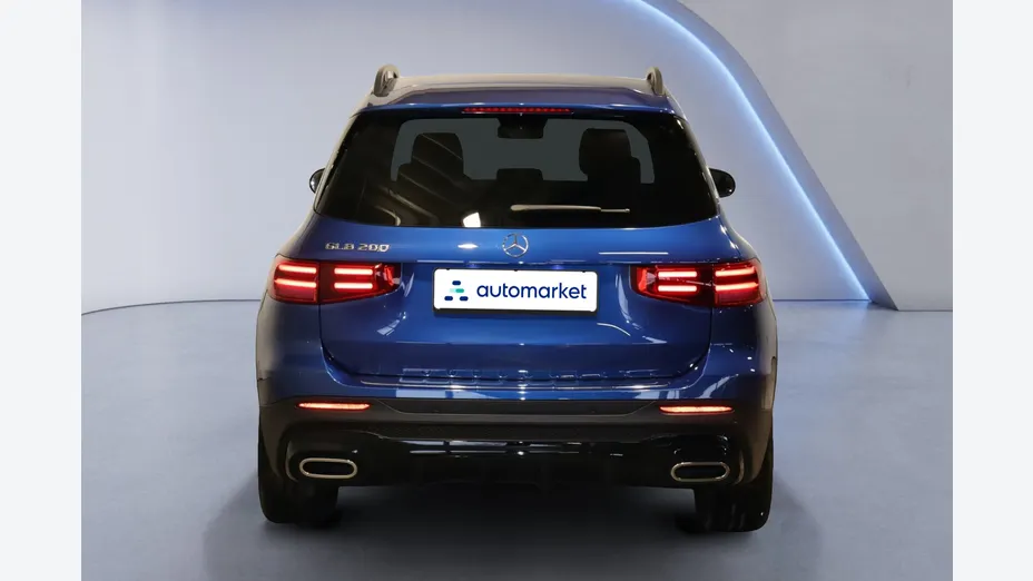 MERCEDES-BENZ GLB GLB 200 mHEV AMG Line 7G-DCT