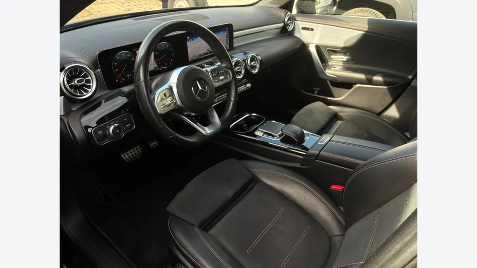 MERCEDES-BENZ A Klasa A 250 4-Matic Edition 1 7G-DCT