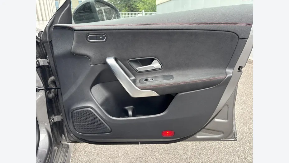 MERCEDES-BENZ CLA CLA 200 mHEV AMG Line 7G-DCT