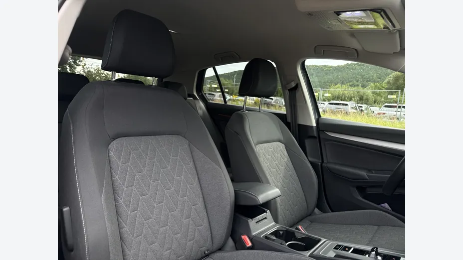 VOLKSWAGEN Golf Golf VIII 1.5 eTSI mHEV Life DSG