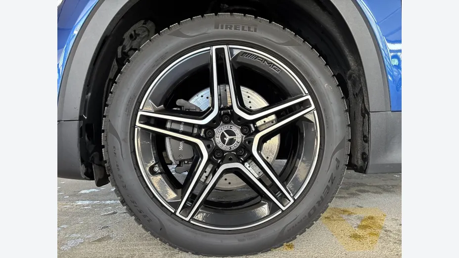 MERCEDES-BENZ GLB GLB 200 d 4-Matic AMG Line 8G-DCT