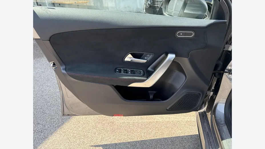 MERCEDES-BENZ A Klasa A 200 AMG Line 7G-DCT