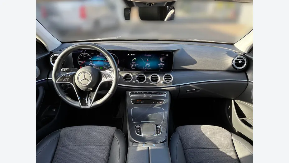 MERCEDES-BENZ E Klasa E 220 d 4-Matic AMG