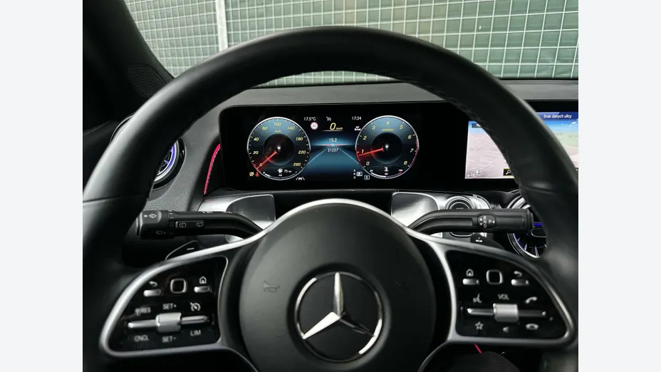 MERCEDES-BENZ GLB GLB 200 mHEV Progressive 7G-DCT