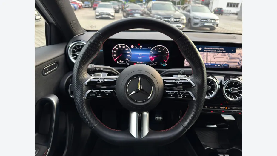 MERCEDES-BENZ A Klasa A 220 4-Matic AMG Line 8G-DCT