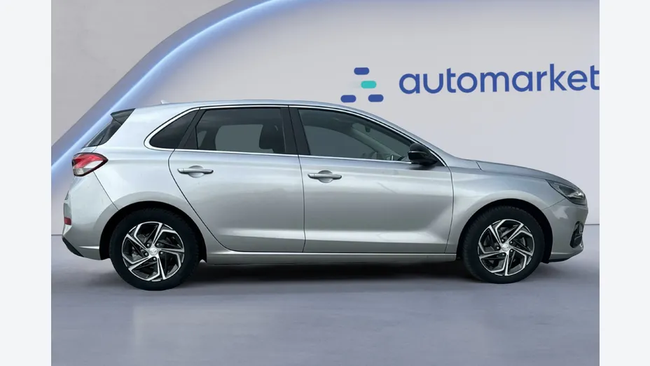 HYUNDAI i30 i30 1.0 T-GDI Smart