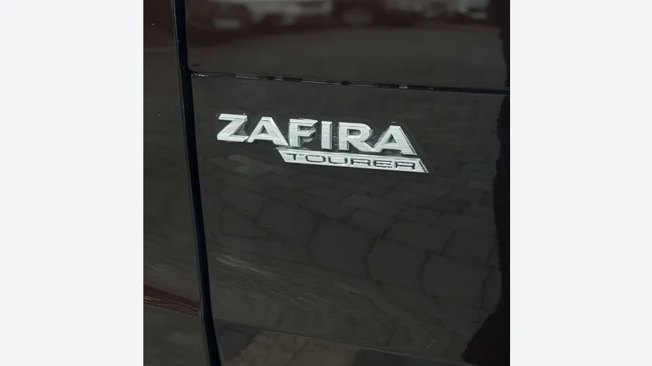 OPEL Zafira -