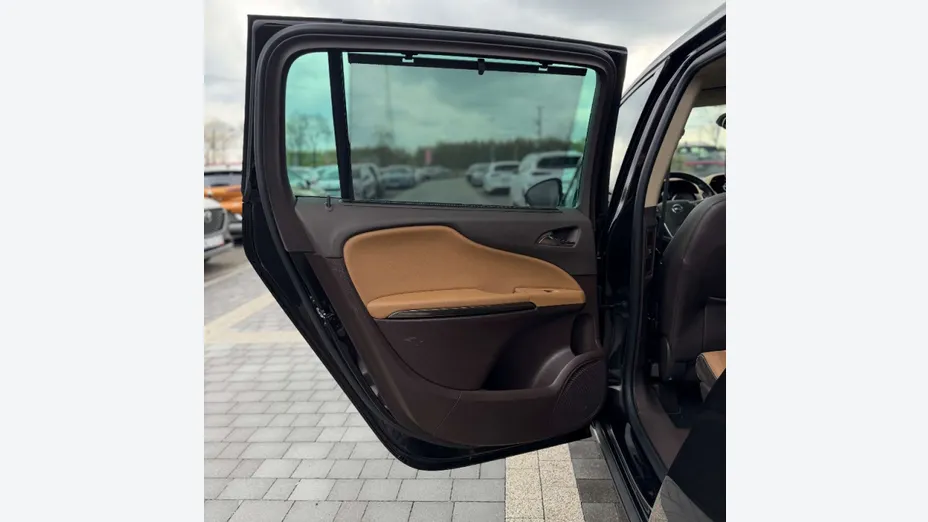 OPEL Zafira -