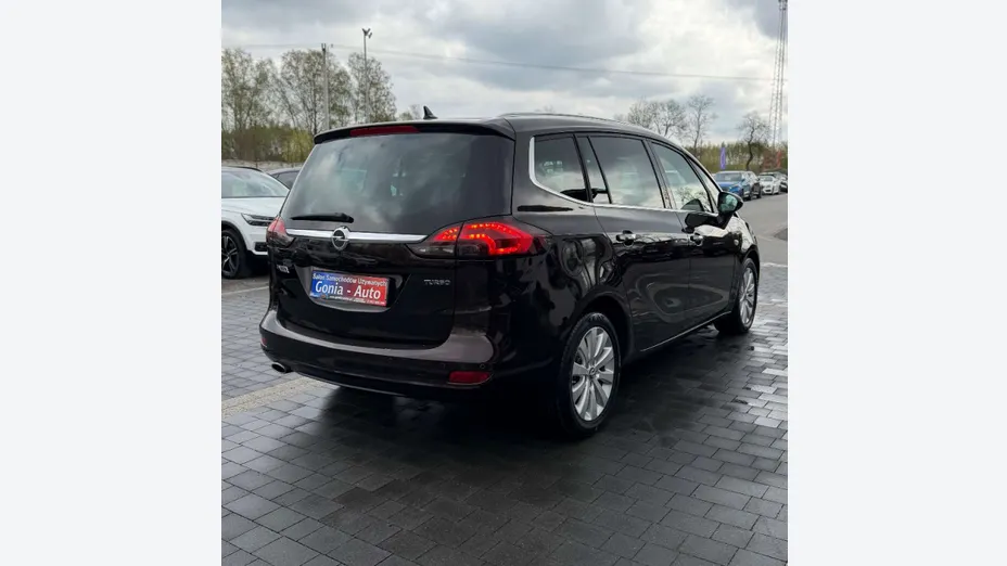 OPEL Zafira -
