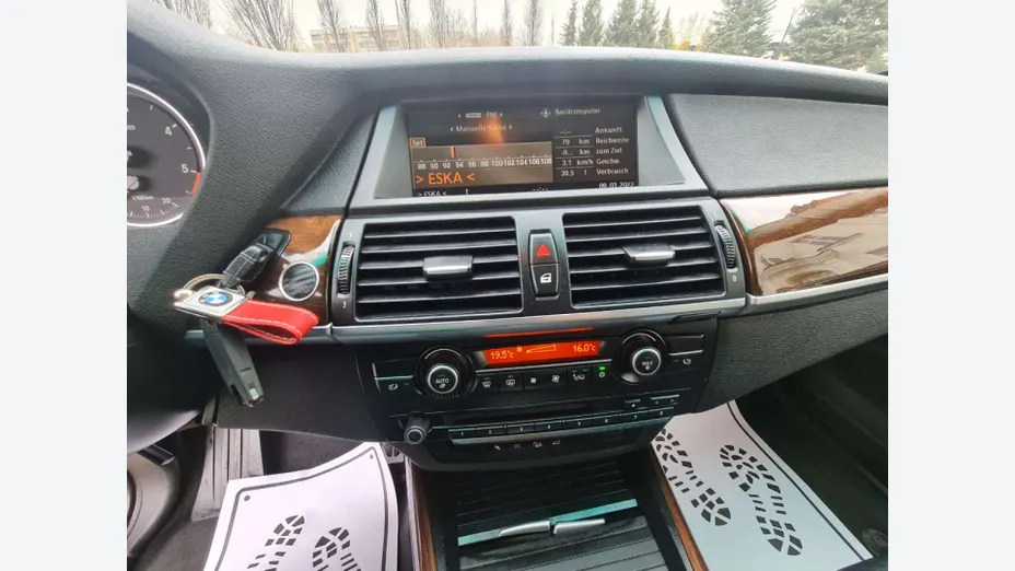 BMW X5 -
