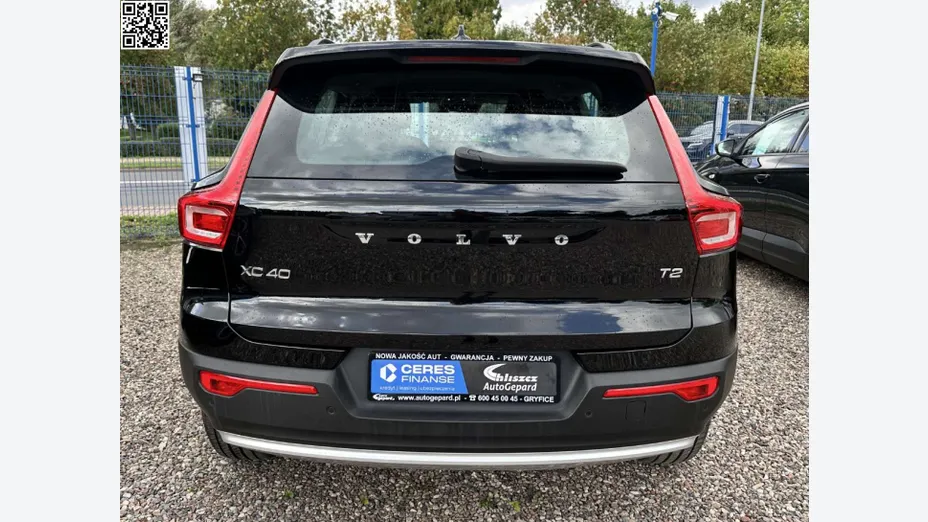 VOLVO XC40 -