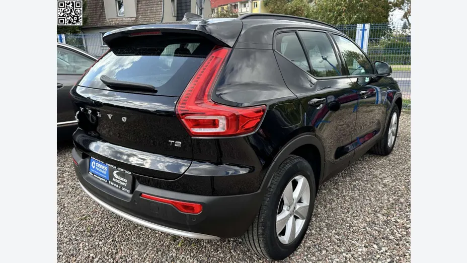 VOLVO XC40 -