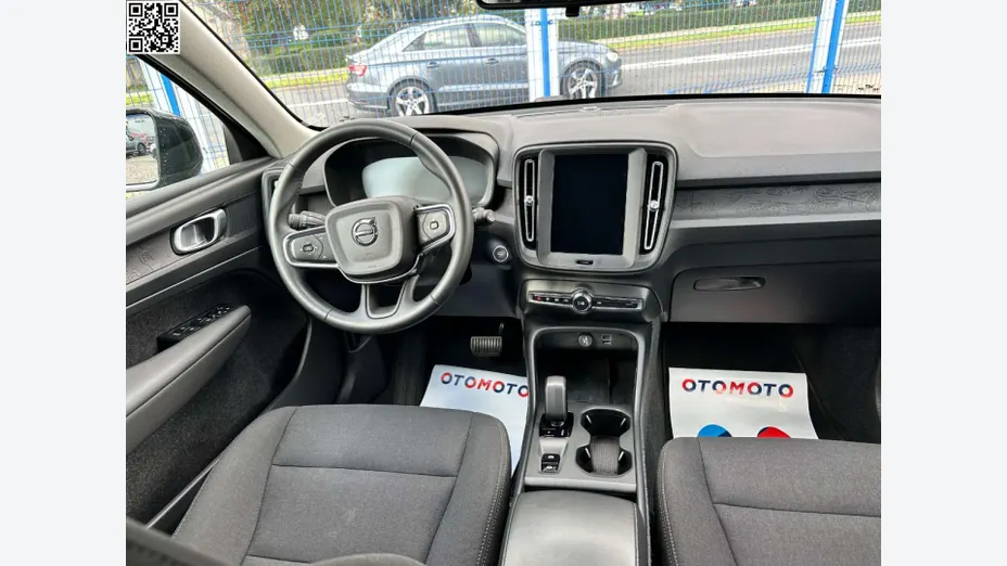 VOLVO XC40 -