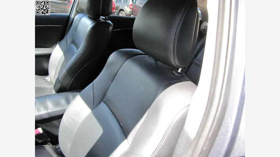 TOYOTA Avensis -