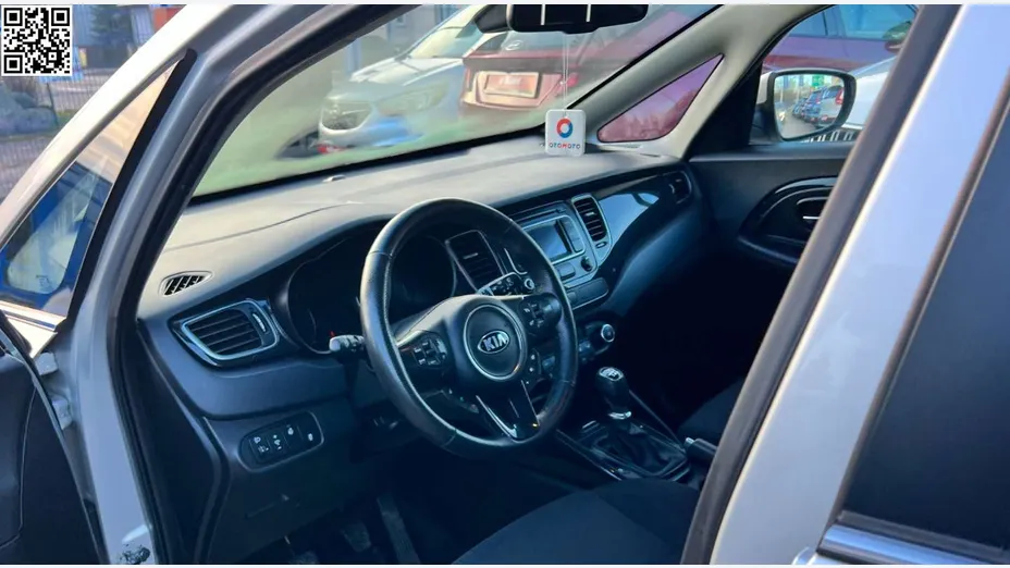 KIA Carens -