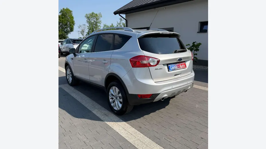 FORD Kuga -
