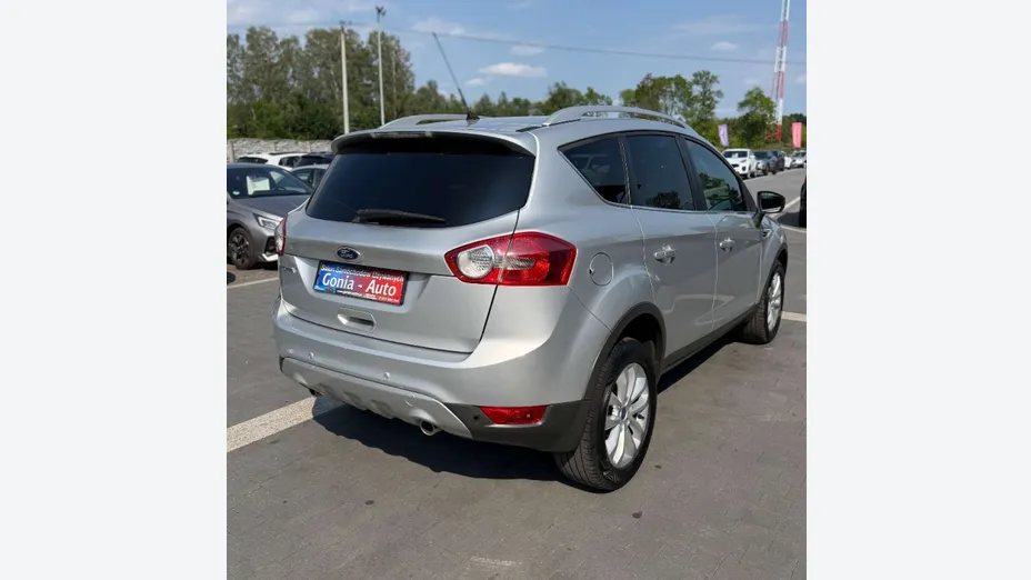 FORD Kuga -