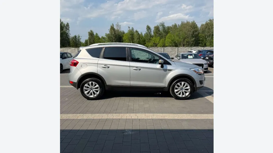 FORD Kuga -