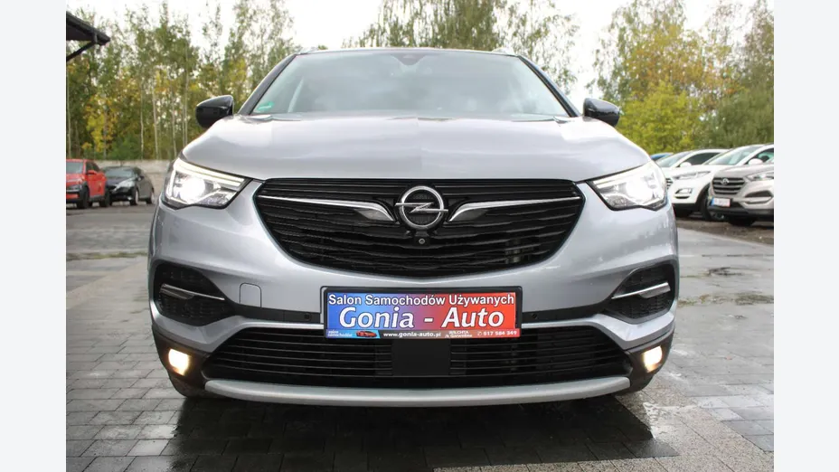 OPEL Grandland X -
