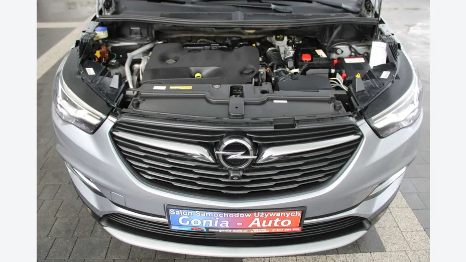 OPEL Grandland X -