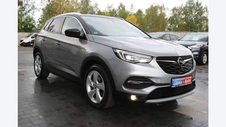 OPEL Grandland X -