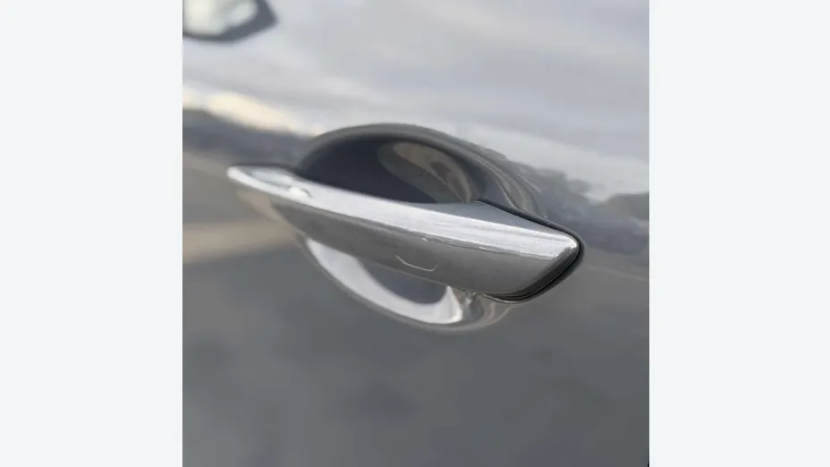 MAZDA 3 -