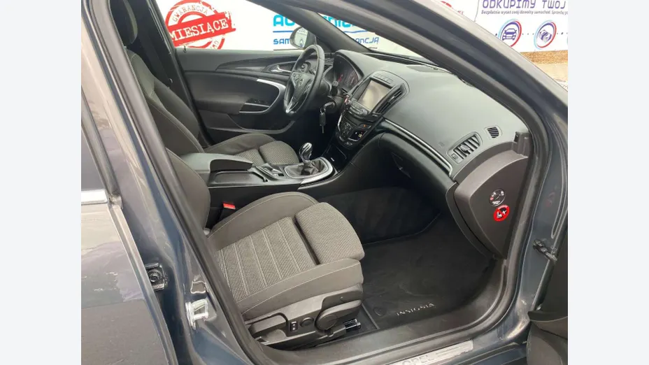 OPEL Insignia -