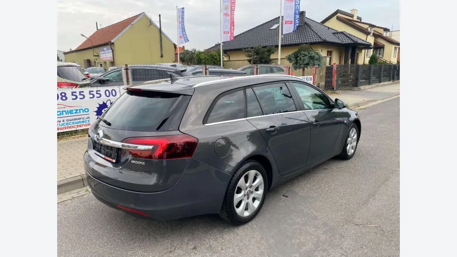 OPEL Insignia -