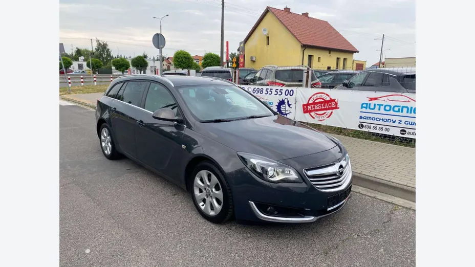 OPEL Insignia -