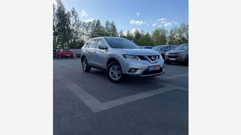 NISSAN X-Trail -