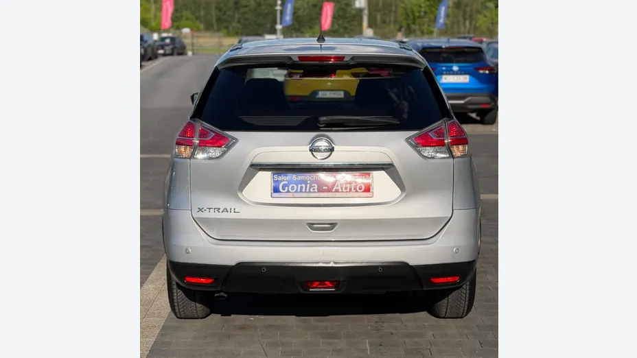 NISSAN X-Trail -