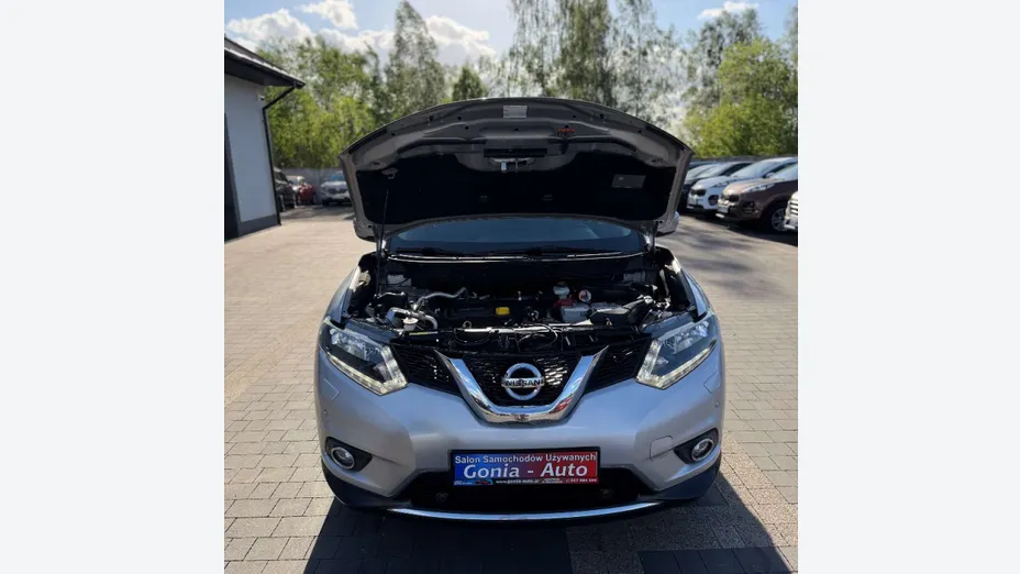 NISSAN X-Trail -